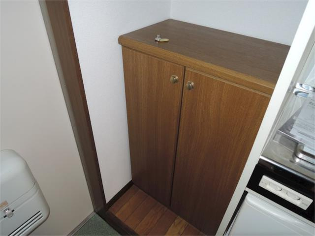 川崎市多摩区菅５丁目のアパートの収納