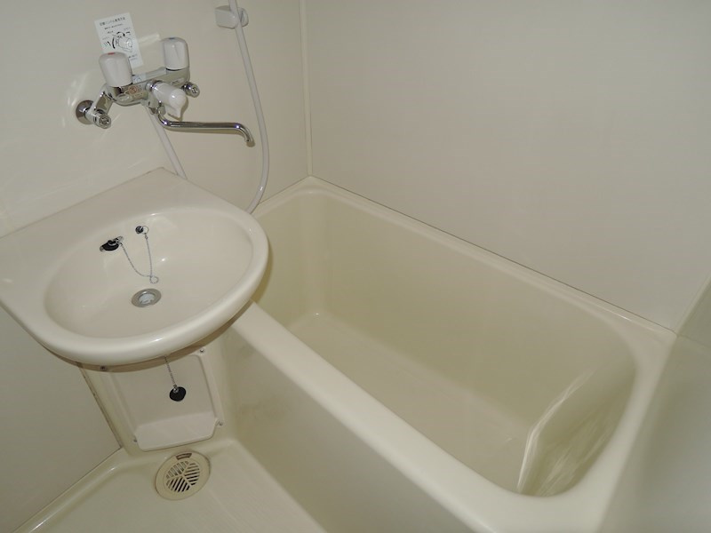 川崎市多摩区菅５丁目のアパートの浴室