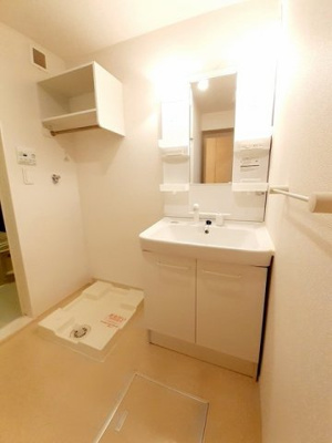 【洗面所】 | ビオーラＫⅢ | ゆったりとスペースのある洗面所