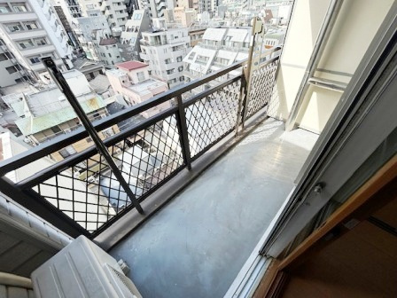 寿高ビルディングのバルコニー