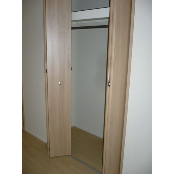 ヴィラ　モデナの収納