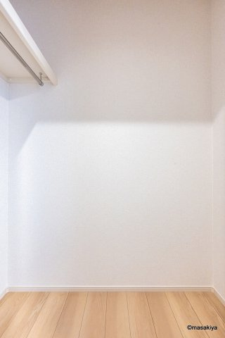 プレシャス・アイルの収納|家賃割10％　割引期間は契約開始日より23ヶ月後の末日迄。