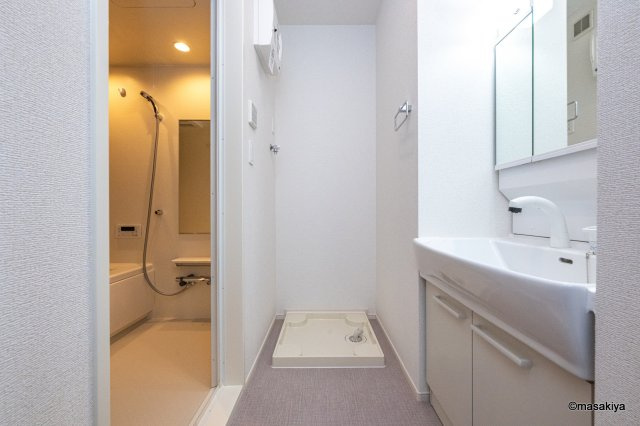 プレシャス・アイルの独立洗面台|家賃割10％　割引期間は契約開始日より23ヶ月後の末日迄。