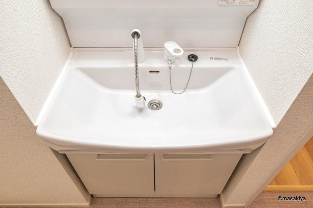 プレシャス・アイルの洗面所|家賃割10％　割引期間は契約開始日より23ヶ月後の末日迄。