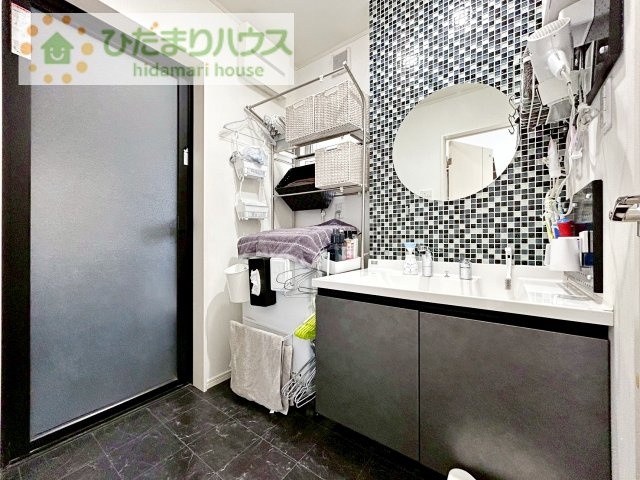 【独立洗面台】 | 守谷市松並青葉3丁目　中古戸建 | 高級感溢れるスタイリッシュな洗面化粧台！！