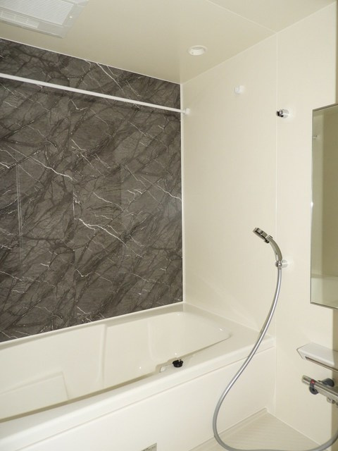 安芸高田市吉田町常友のアパートの浴室|追い焚き・浴室暖房乾燥機あり