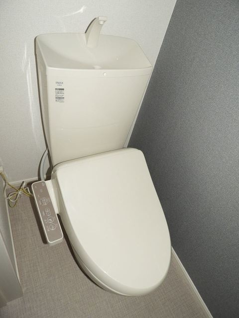 安芸高田市吉田町常友のアパートのトイレ