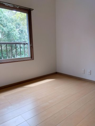 久留米市荒木町藤田のアパートの洋室|ゆったりした洋室です