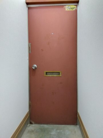 久留米市荒木町藤田のアパートの玄関|きれいな玄関です