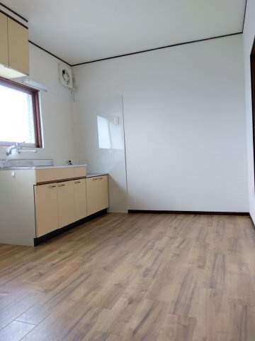 久留米市荒木町藤田のアパートの居間・リビング|ゆったりとしたリビングです
