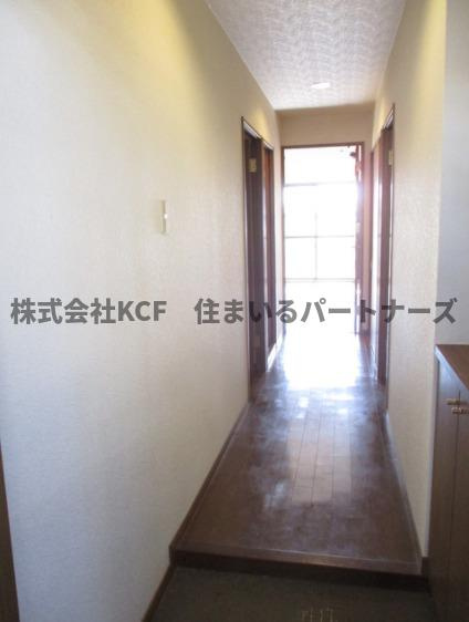 アメニティハイツ杏栄館の玄関|ゆったりとした玄関です