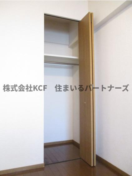 アメニティハイツ杏栄館の収納|こまごまとしたものを収納できそうですね