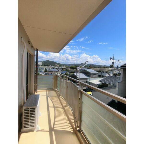 サン・グリーンのバルコニー|陽当たり良好なバルコニーです♪