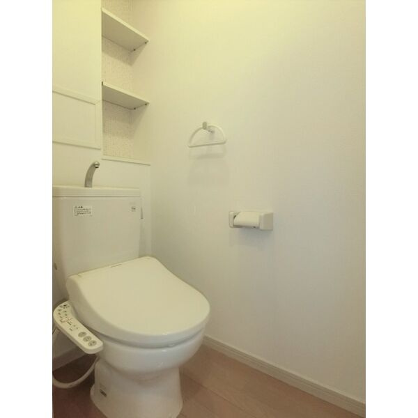 サン・グリーンのトイレ|嬉しい温水洗浄便座付き♪