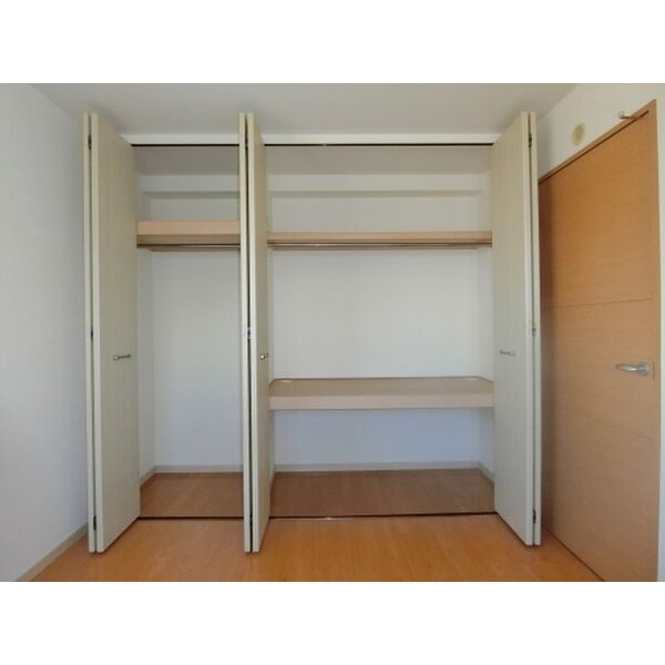 サン・グリーンの収納|たっぷりとした収納スペースです★