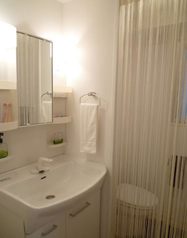 麹町二番町マンションの洗面所