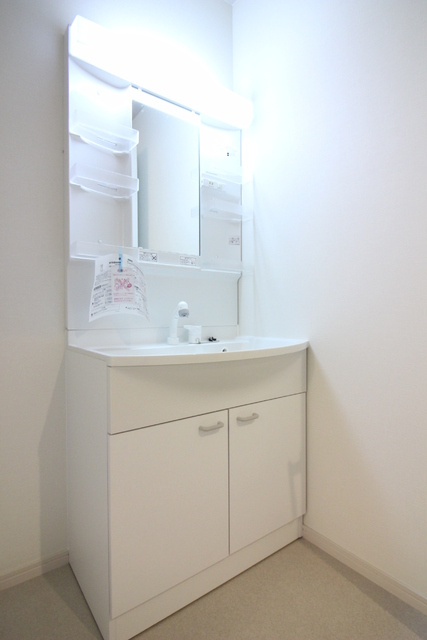 サニーヒル旗崎の洗面所|広い洗面スペースです★