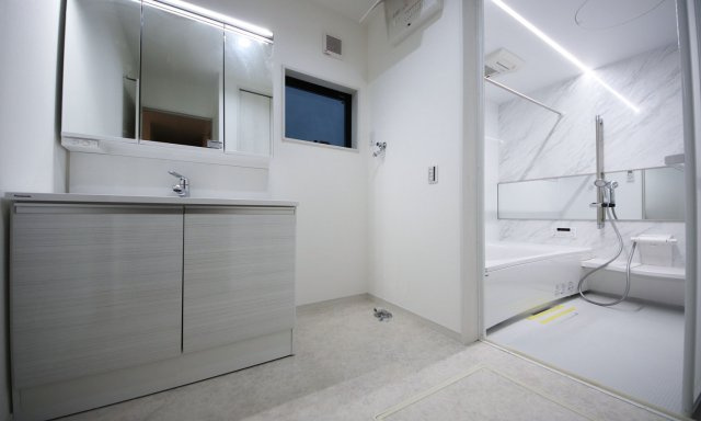 【独立洗面台】