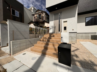 【玄関】 | Terrechez瀬戸市平町１期【仲介手数料無料　郊範小　南山中】 | 今すぐのご案内可能です！→  0120-336-922　までお気軽にお問い合わせください。