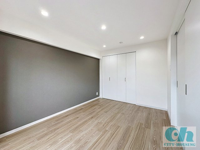 ドミールシバタ 307号室の洋室