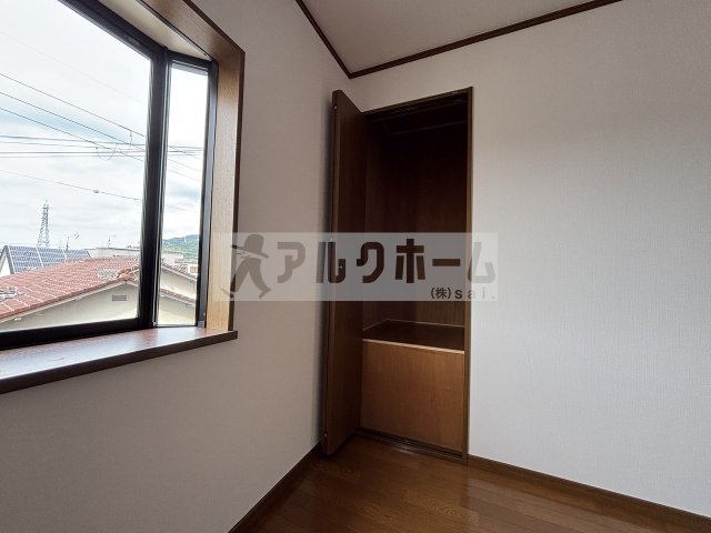 MC法善寺4丁目貸家の収納