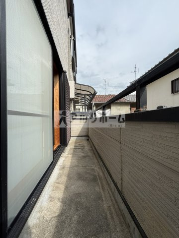MC法善寺4丁目貸家のバルコニー