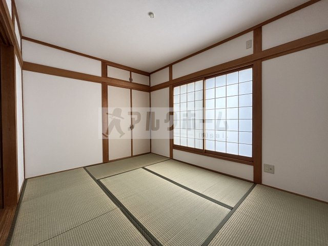 MC法善寺4丁目貸家の和室