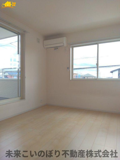 【洋室】 | 久喜市南栗橋3丁目中古戸建 | 個人の部屋や寝室として使える洋室です