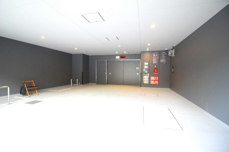 ザ・パークハウス市ヶ谷の駐車場