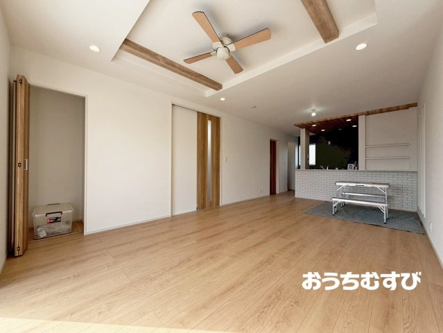 瀬戸市萩山台5丁目(全2棟)の居間・リビング