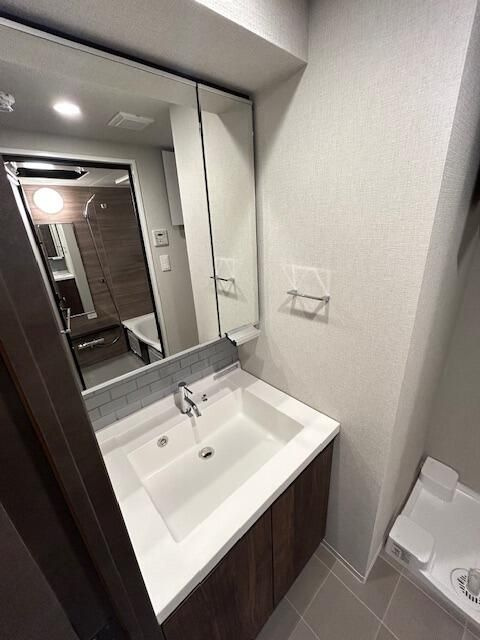 クレヴィアリグゼ西馬込の洗面所