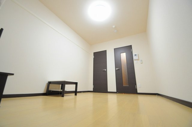 レオネクストアヴリール九条の寝室