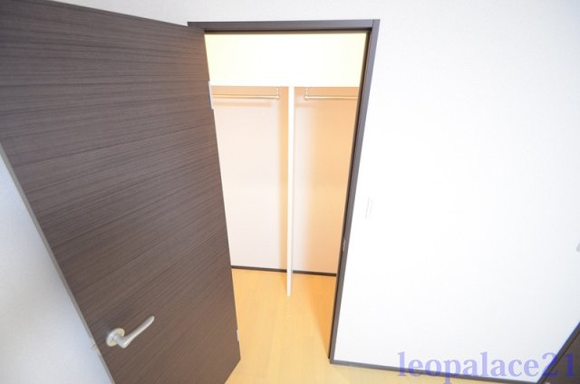 レオネクストアヴリール九条の内装