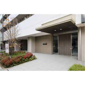 【エントランス】