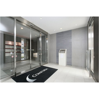 【エントランス】