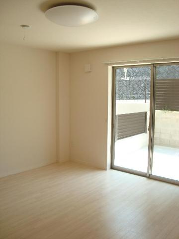 アイビスの内装|日当良好