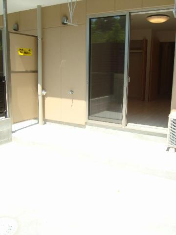 アイビスのその他|蛇口付き専用庭