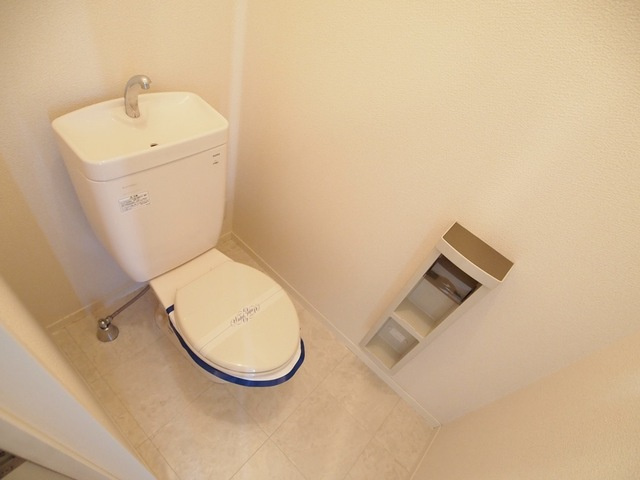 ＰｉｎｅＲｏｏｔｓ良福寺Ａのトイレ