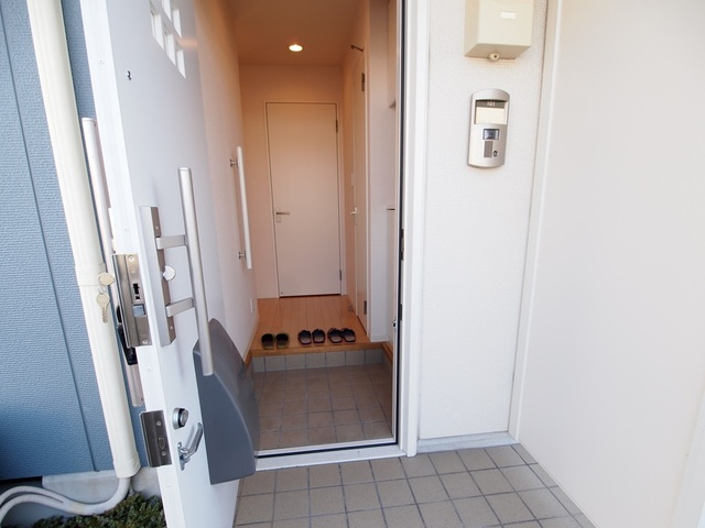 ＰｉｎｅＲｏｏｔｓ良福寺Ａの玄関