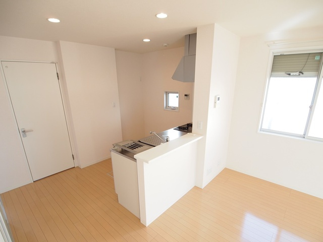 ＰｉｎｅＲｏｏｔｓ良福寺Ａのキッチン