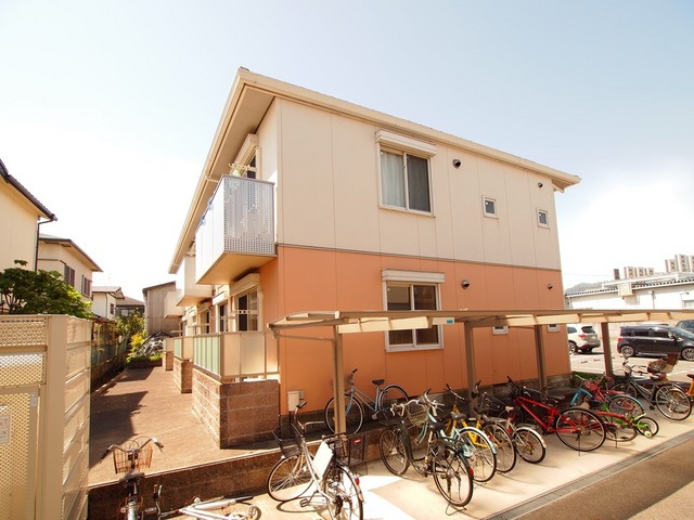 ＰｉｎｅＲｏｏｔｓ良福寺Ａの外観