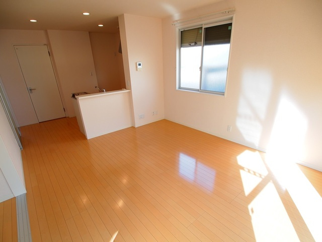 ＰｉｎｅＲｏｏｔｓ良福寺Ａの居間・リビング