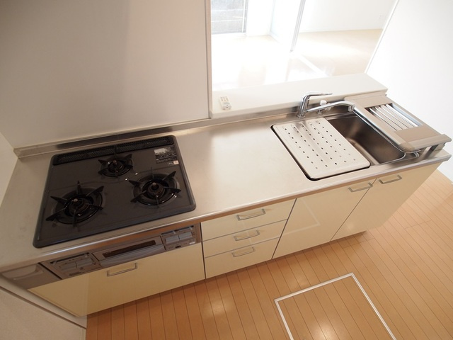 ＰｉｎｅＲｏｏｔｓ良福寺Ａのキッチン