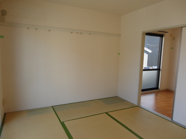 アルカディアみむろAの居間・リビング