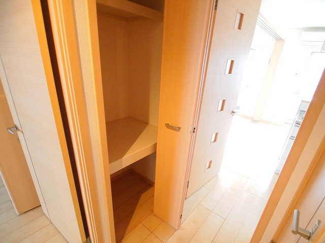 コート　アプルーバル　ネオの収納|廊下収納