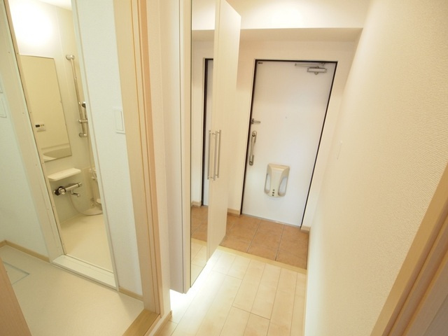 コート　アプルーバル　ネオの玄関