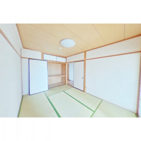 ファミールうすずみの居間・リビング