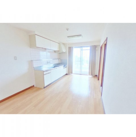 ファミールうすずみの居間・リビング