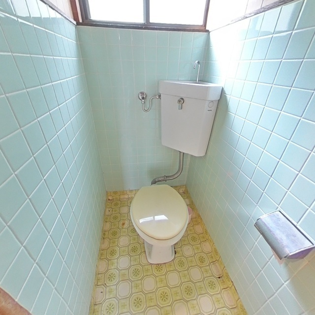 御望916-6戸建のトイレ