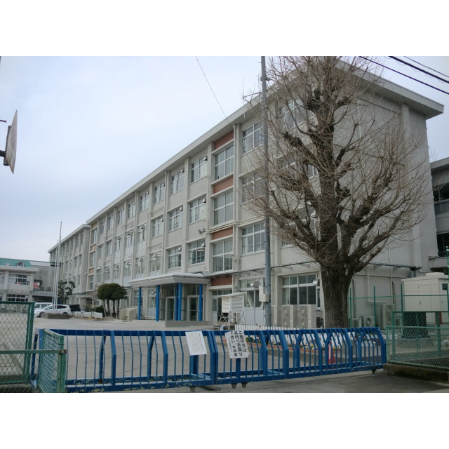 クローバーガーデンＢの周辺|島小学校